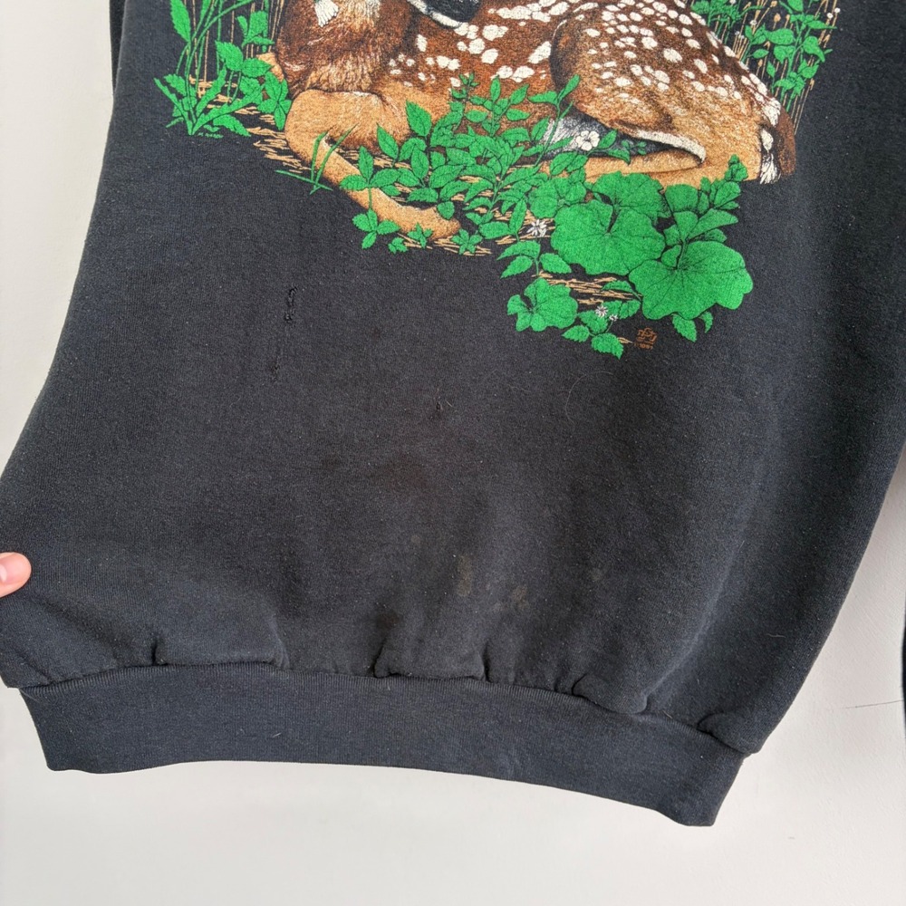 Vintage Fruit of the Loom Fawn Deer Graphic Sweatshirt Black Large Made in USA - Picture 2 of 7